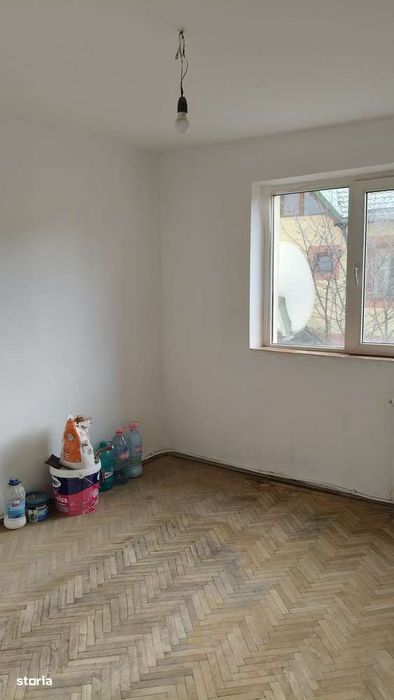 Apartament cu 2 (doua)camere de vanzare in Busteni-2