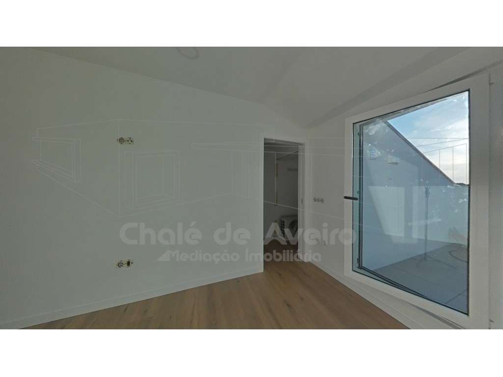 Apartamento T2 Duplex com garagem para 2 carros e terraço-59