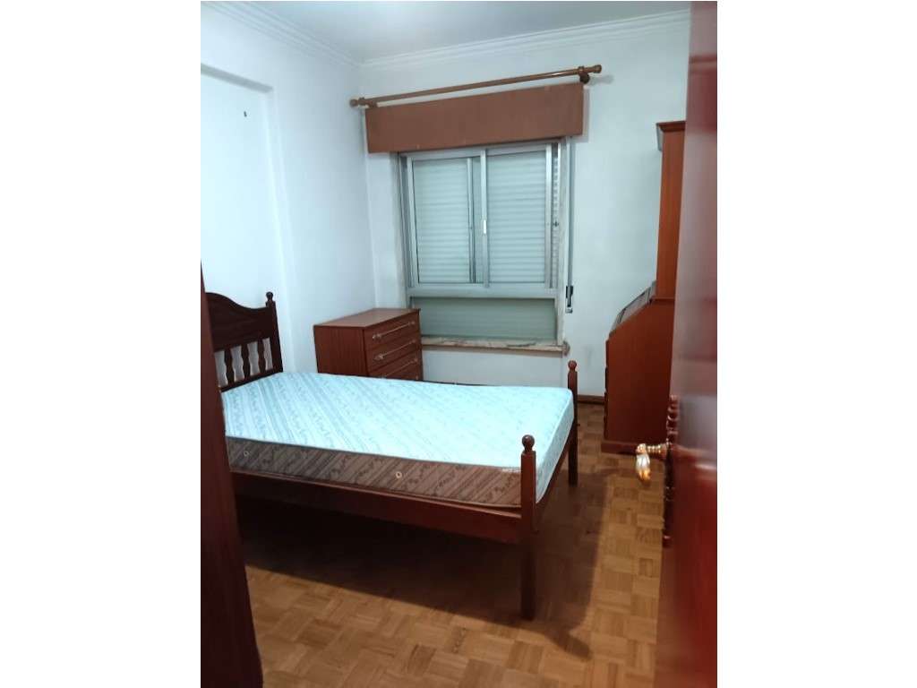 Apartamento junto ao metro - Falagueira - Venda Nova-6
