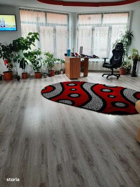 Casa cu mansarda de vanzare in Loc. Dorohoi Jud. Botosani - Imagine principală: 4/7