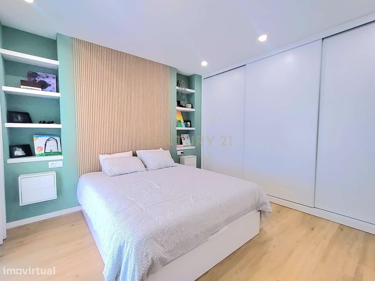 Moradia T3 em Primeira Linha de Mar em Cepães, Esposende-14