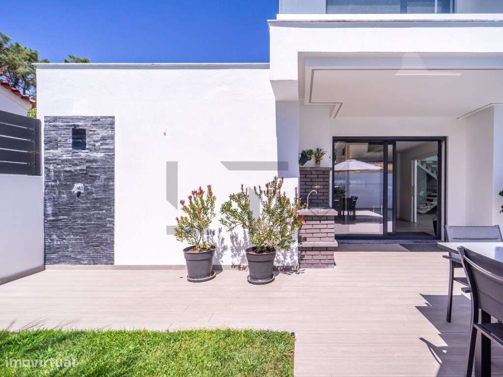 Moradia T4 Smart Home com Piscina, para Venda na Aroeira, Charneca ...-8