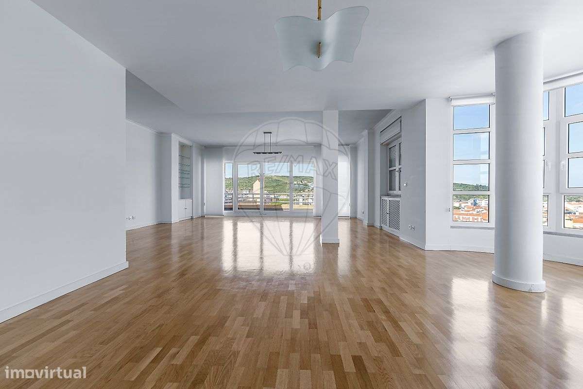 Apartamento T4 para venda-0