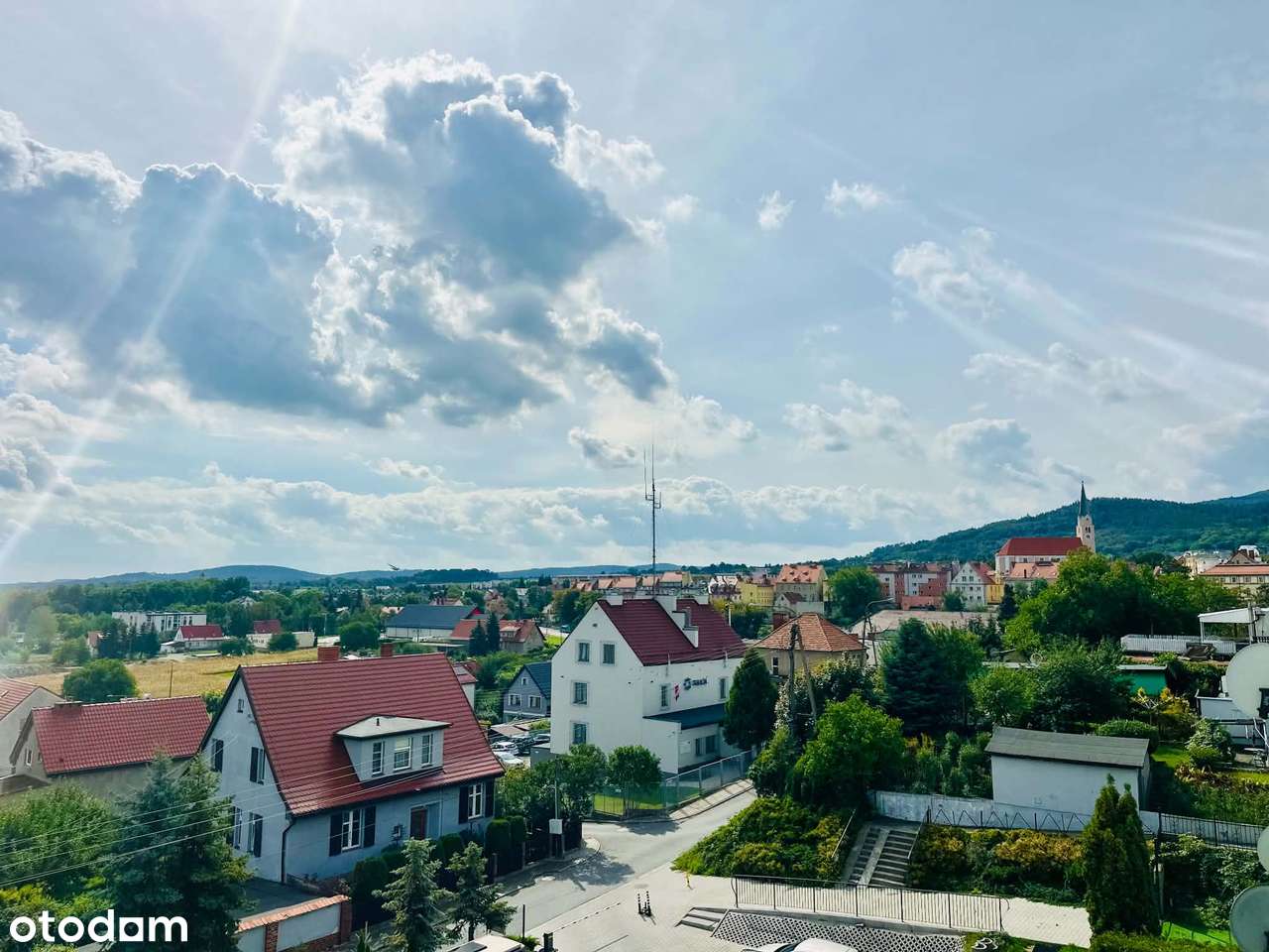 Mieszkanie dwa pokoje, osobna kuchnia  - doceń walory lokalizacji !