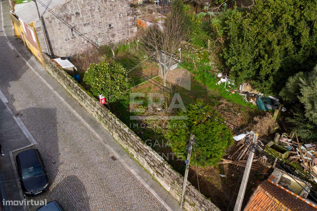 Terreno com 335 m² próximo do Polo Universitário - Grande imagem: 3/5