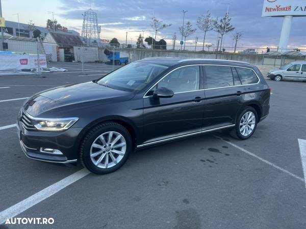 Volkswagen Passat Variant 2.0 TDI DSG Highline - 16