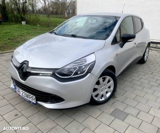 Renault Clio - 1