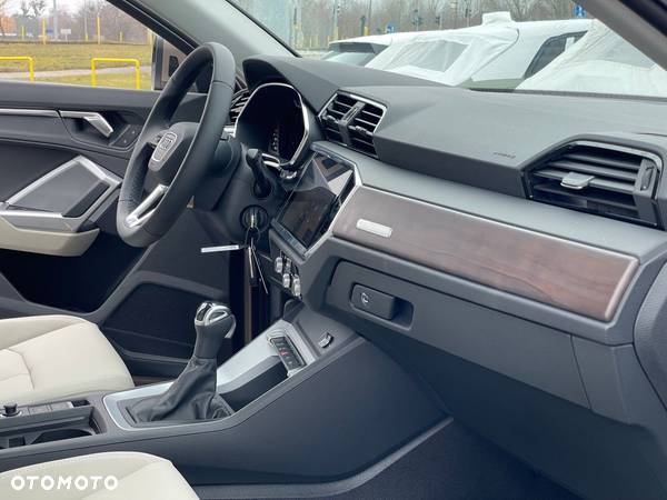 Audi Q3 - 23