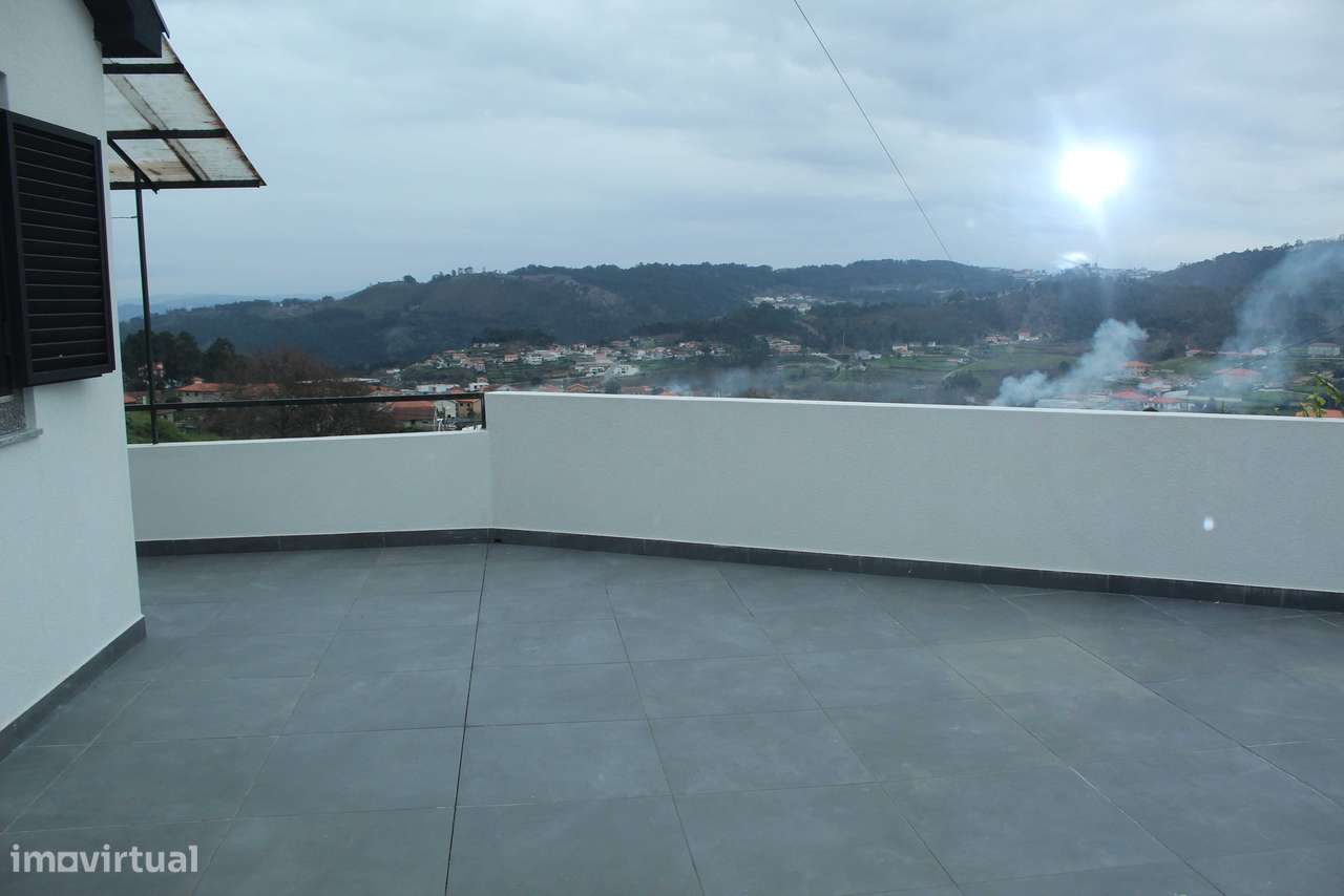 Moradia T2+1, Porto, Lousada, Lustosa e Barrosas (Santo Estêvão) - Grande imagem: 4/20