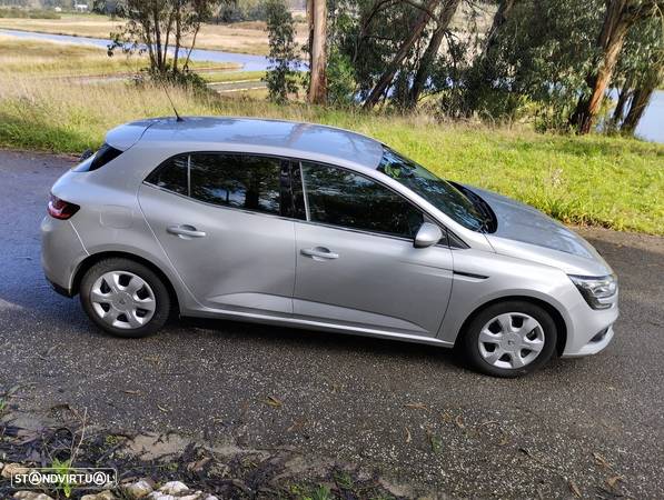 Renault Mégane 1.5 dCi Intens - 8