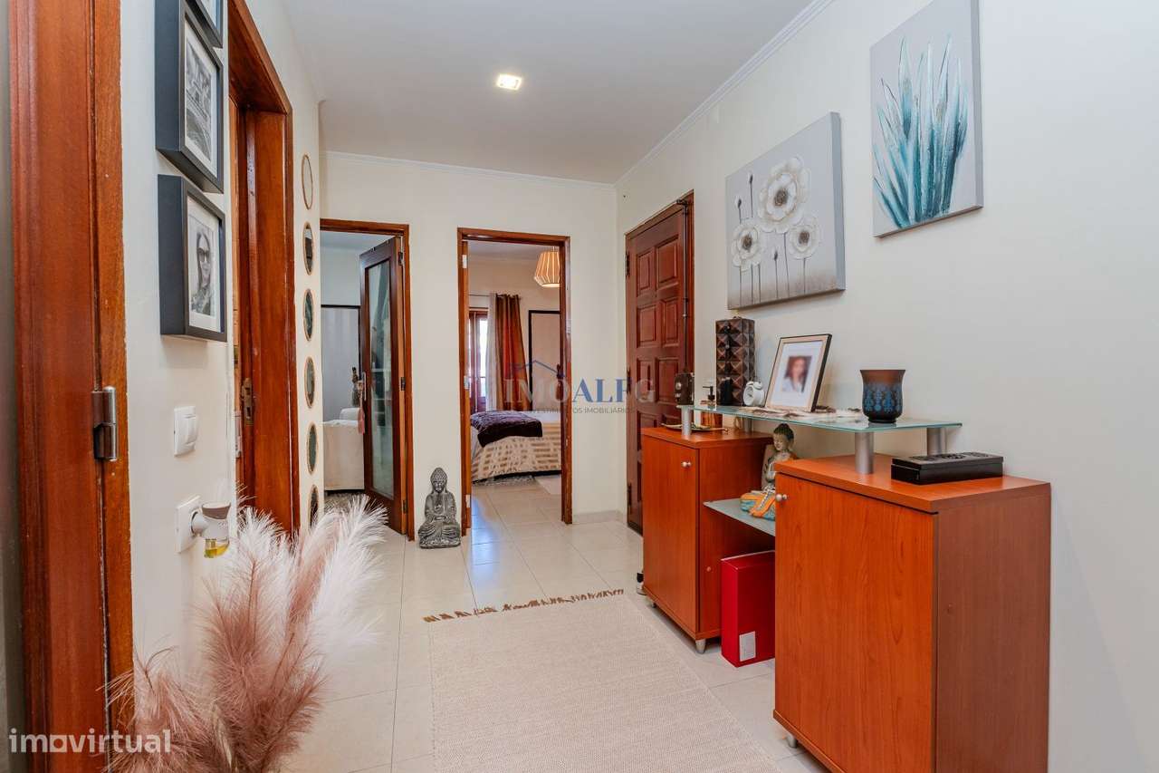 Apartamento T2 no Alto do Seixalinho, Barreiro-15