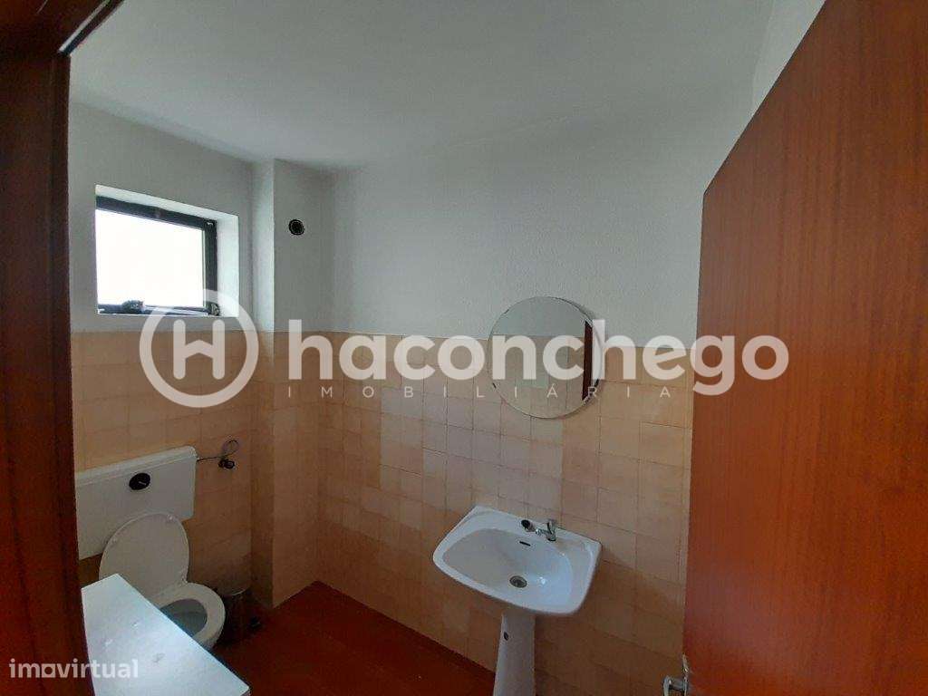 Escritório T0 Arrendamento em Barcelos, Vila Boa e Vila Frescainha (Sã - Grande imagem: 5/7