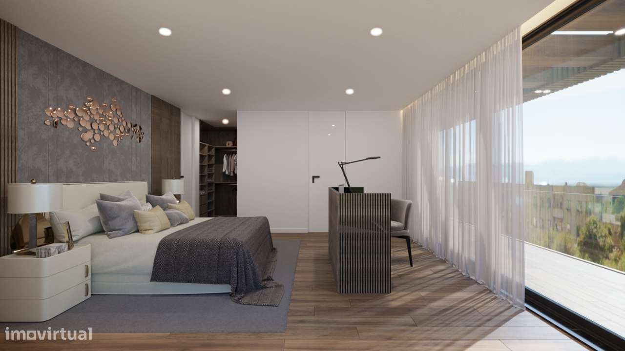 Moradia independente T5 – À praia da Madalena-17