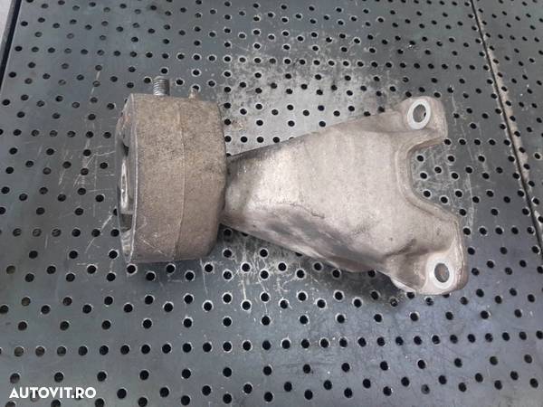 suport  tampon cutie viteze 1.9 tdi avb audi a4 b6  vw passat b5.5  b6 skoda superb  8d0399113ab - 2