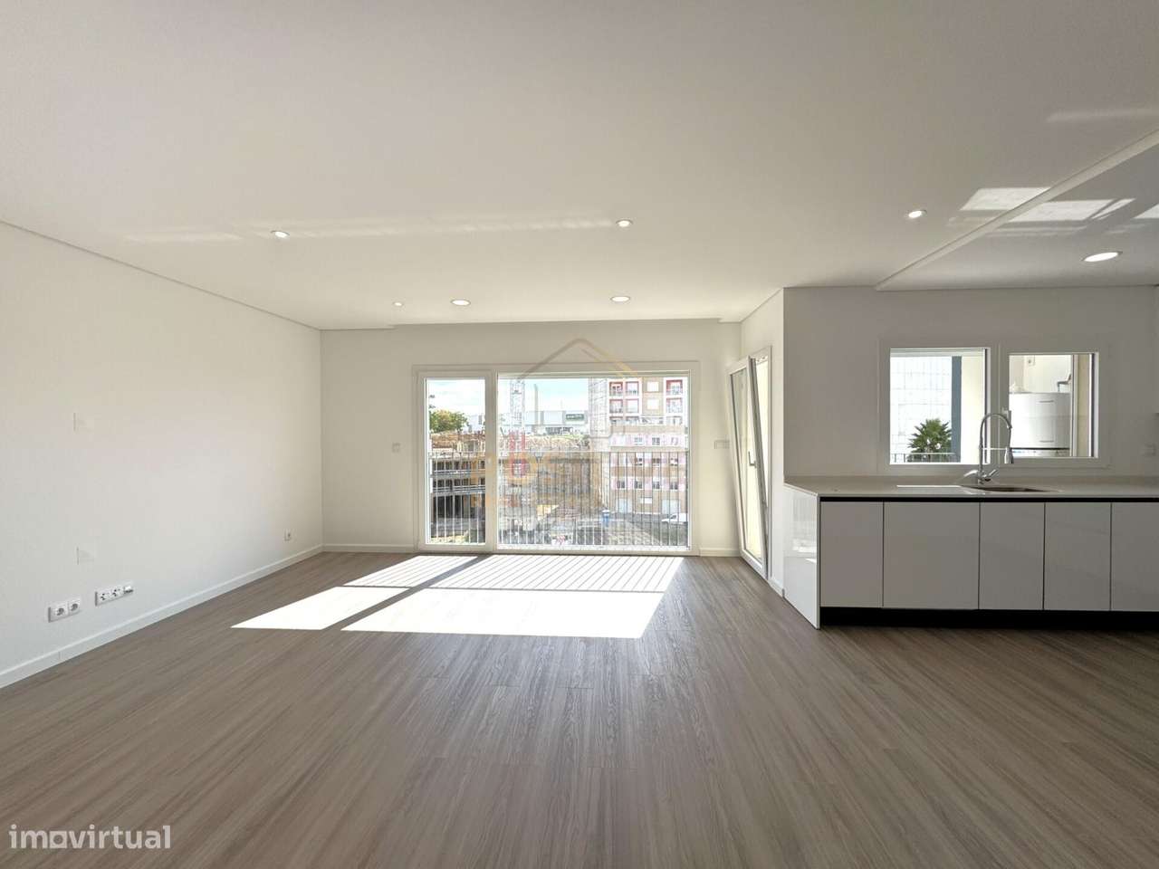 T3 em Santa Marta do Pinhal | Suite, 2 varandas e zona social de 31 m2-10