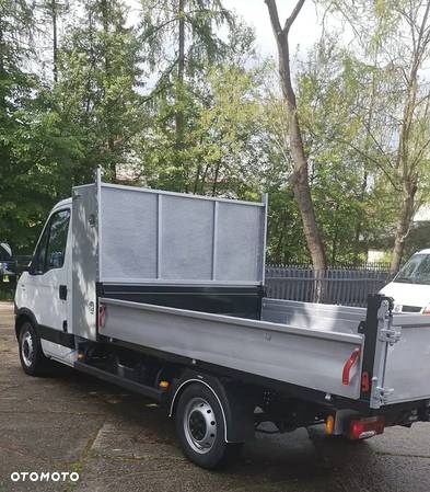 Iveco 35s13 kiper S-1 Skrzynka narzędziowa - 3