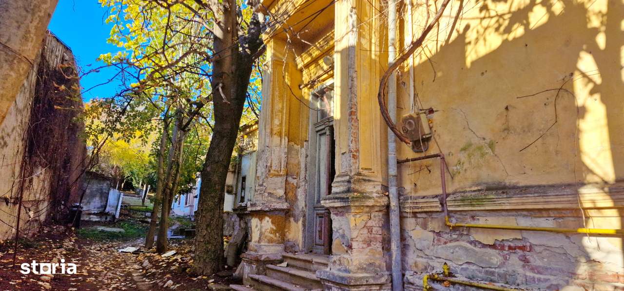 Vanzare Teren + Construcții Demolabile — Ultracentral, Pitesti - Imagine principală: 4/10