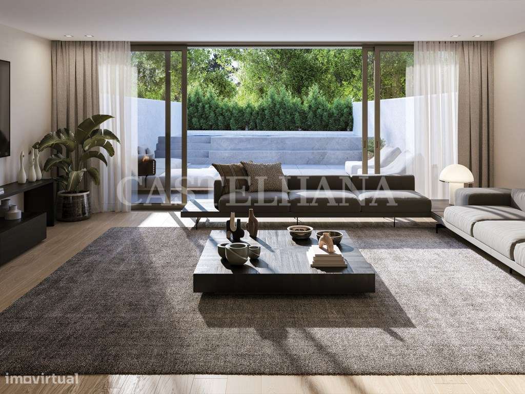 Moradia T4 com área exterior próximo à praia de Lavra - Grande imagem: 3/82