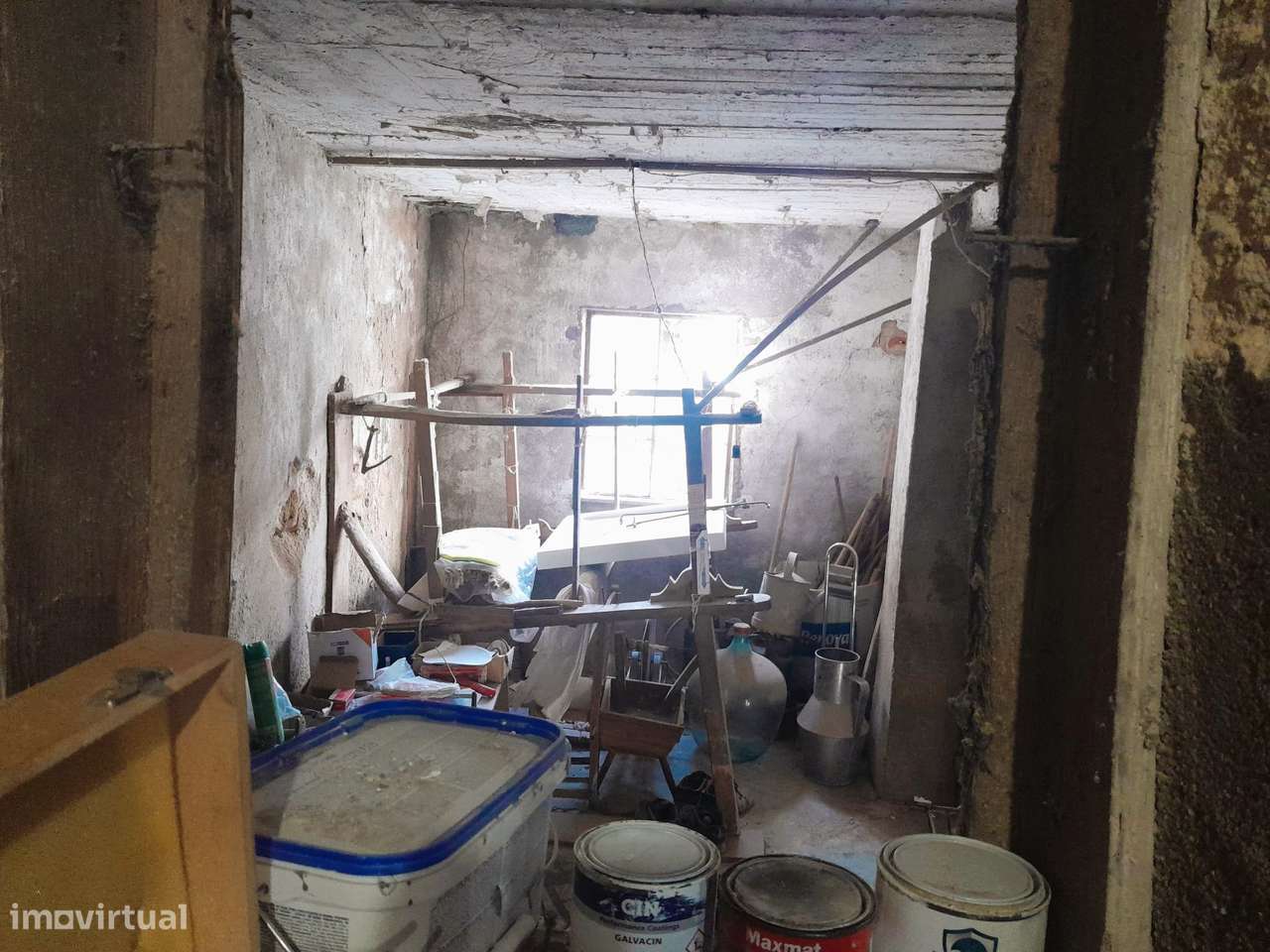 Moradia T3 com Garagem em Remodelação – Anaguéis, Coimbra-18