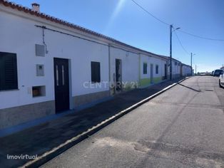 MORADIA TÈRREA em Cabeça Gorda , Beja, 4 Quartos, Painéis Solares, 3 e