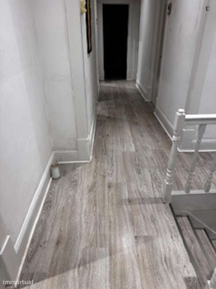 Quarto - localizado em Montes Claros Coimbra - Grande imagem: 3/10