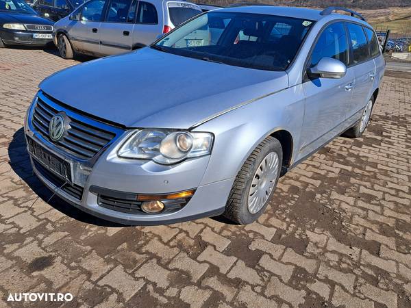 Piese/Dezmembrez VW Passat B6 Variant 2.0TDi 103kw 140cp Tip BPW Cutie DSG Tip KCU Cloare Gri LA7W - 2