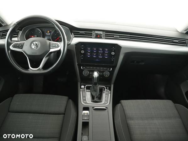 Volkswagen Passat 2.0 TDI EVO Business DSG - 27