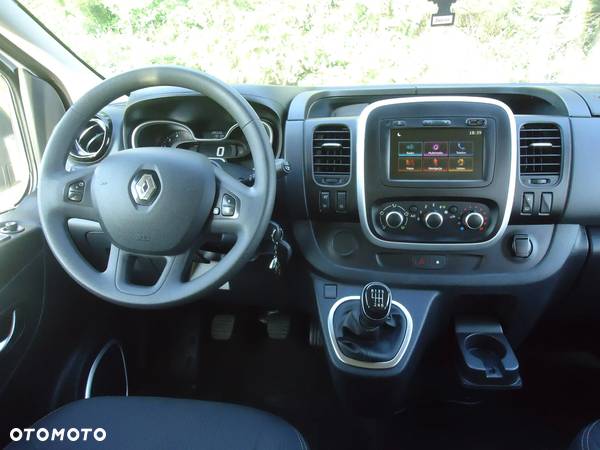 Renault Trafic Grand SpaceClass 2.0 dCi - 8