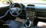 Toyota Avensis 2.0 VVT-i Sol Plus - 10