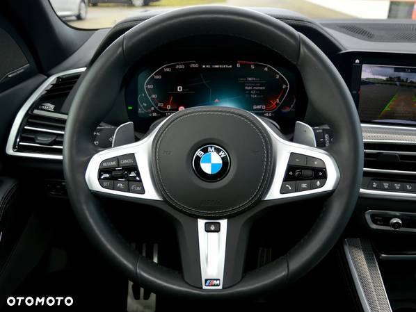 BMW X5 M M50d - 14