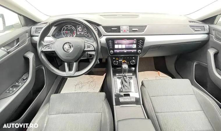 Skoda Superb 2.0 TDI DSG 4X4 Ambition - 7