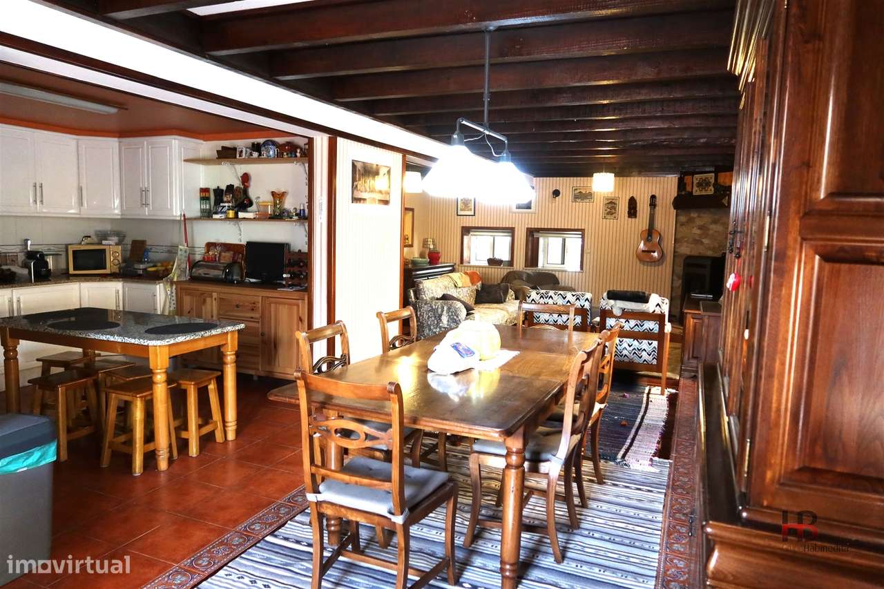 Oportunidade Única: Moradia T3 no Centro de Gondomar-27