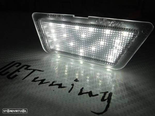 Suporte De Lâmpada De Matricula Com Led Branco Para Opel Astra G 98-05 3/5 portas - 12