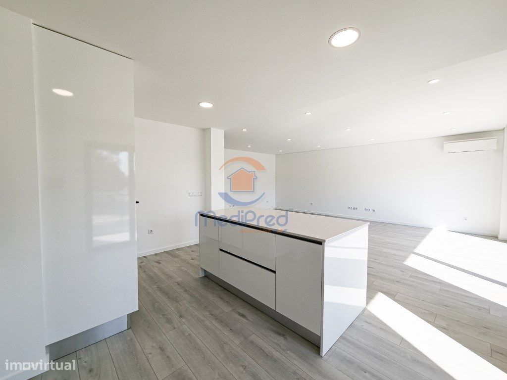 Apartamento T2 em construção - Montijo - Grande imagem: 1/31