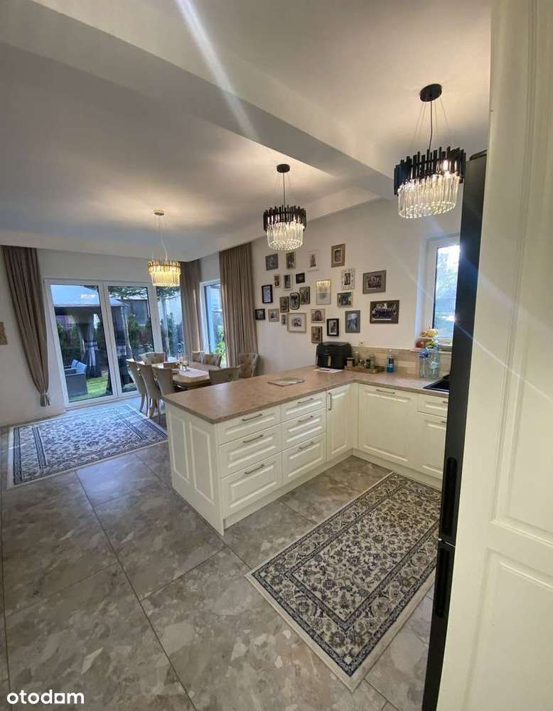 Duży dom w Józefowie - Pełny obrazek: 4/19