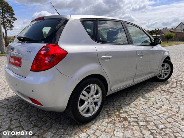 Kia Ceed 1.6 CRDi LX - 2