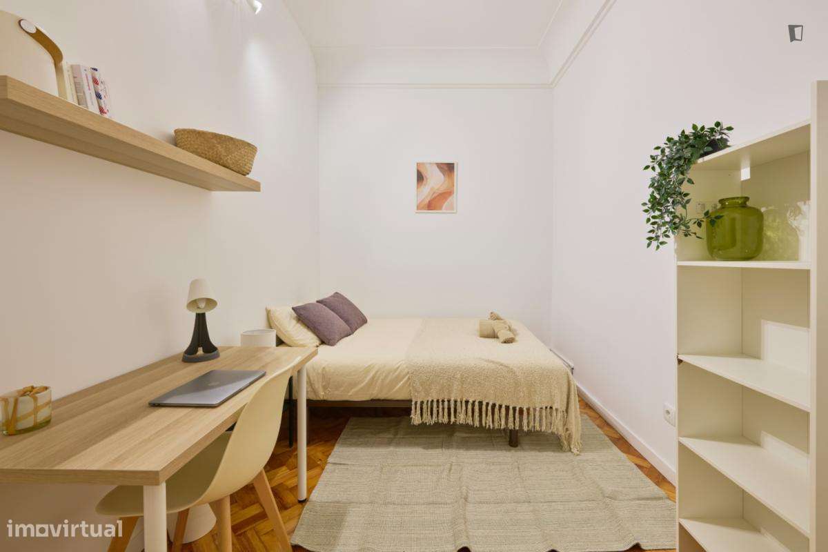 Quarto - localizado em Alameda Lisbon - Grande imagem: 2/7