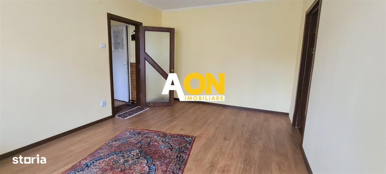 De vanzare apartament 2 camere zona Cetate