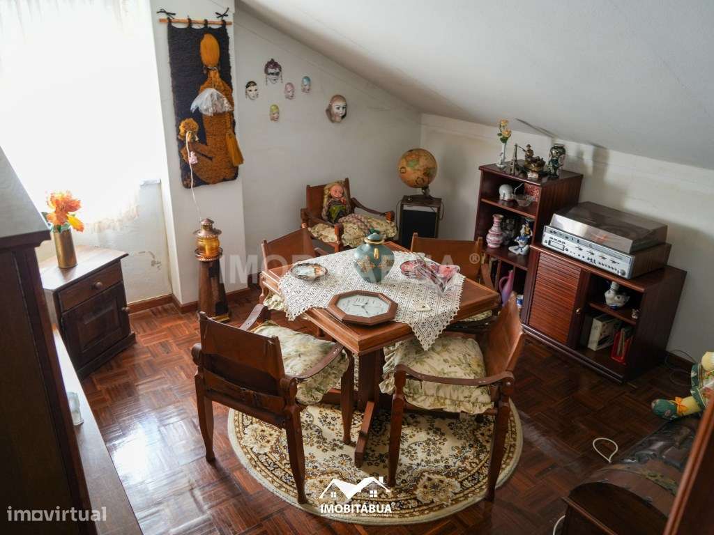 Moradia T5 com Piscina (Jacuzzi Integrado), Jardim e Churrasqueira-26