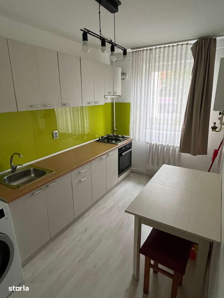 Apartament o camera cu parcare proprie,str Oașului - Imagine principală: 4/8