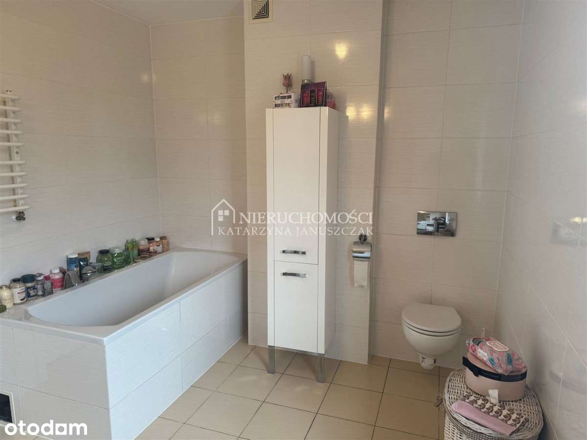 Szeregowiec W Zielonym Miejscu, Blisko A4-11