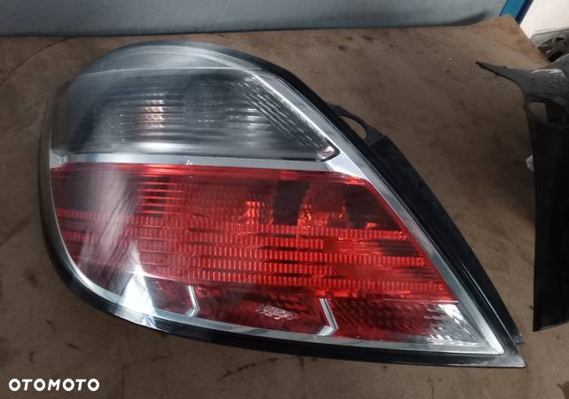 Lampy tył Opel Astra H lift 2008r. - 2