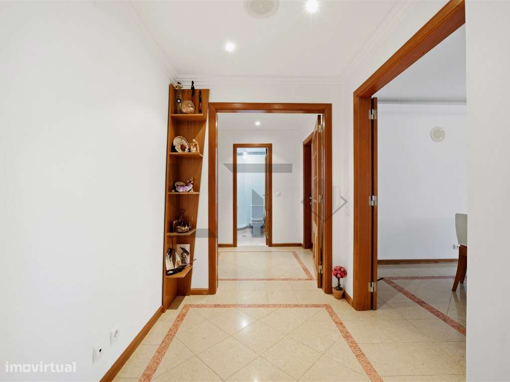 Excelente ApartamentoT3 para Arrendamento com Garagem Dupla e Vista... - Grande imagem: 5/22