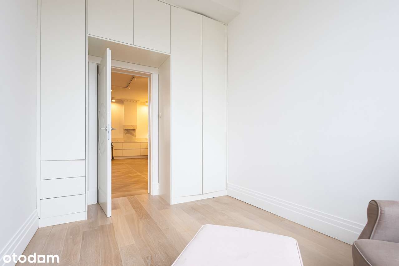 Wysokie sufity, gotowe do wprowadzenia, z garażem w centrum Lublina-14