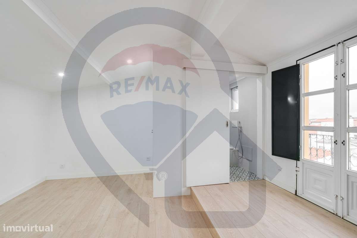 Moradia T3 Renovada no Centro Histórico de Évora – Charme Único-29