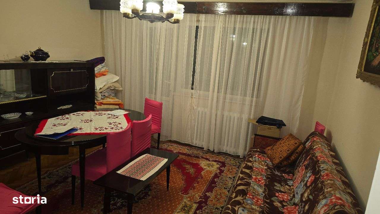 Vand apartament cu 3 camere decomandat in Deva, George Enescu etaj 1 - Imagine principală: 2/14