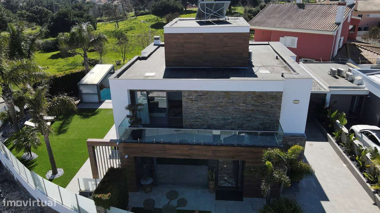 Moradia T4 com  piscina e jardim em zona privilegiada, Charneca da Cap-28