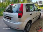 Ford Fiesta 1.4 Ghia - 8