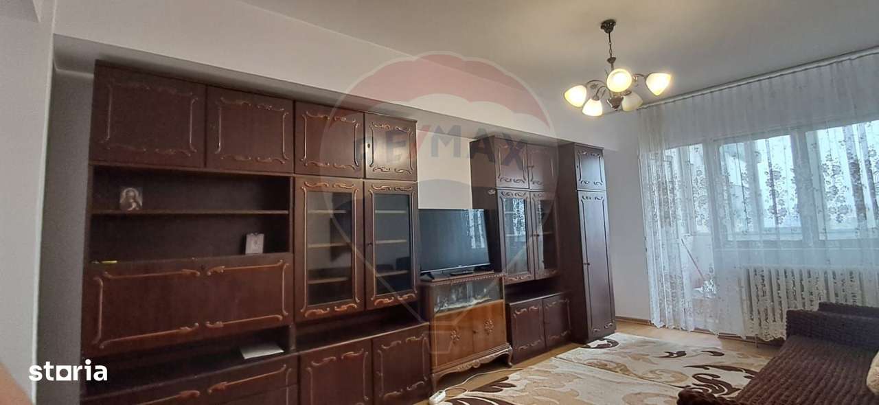 Inchiriere apartament 4 Camere decomandat - Metrou Piata Victoriei - Imagine principală: 4/19
