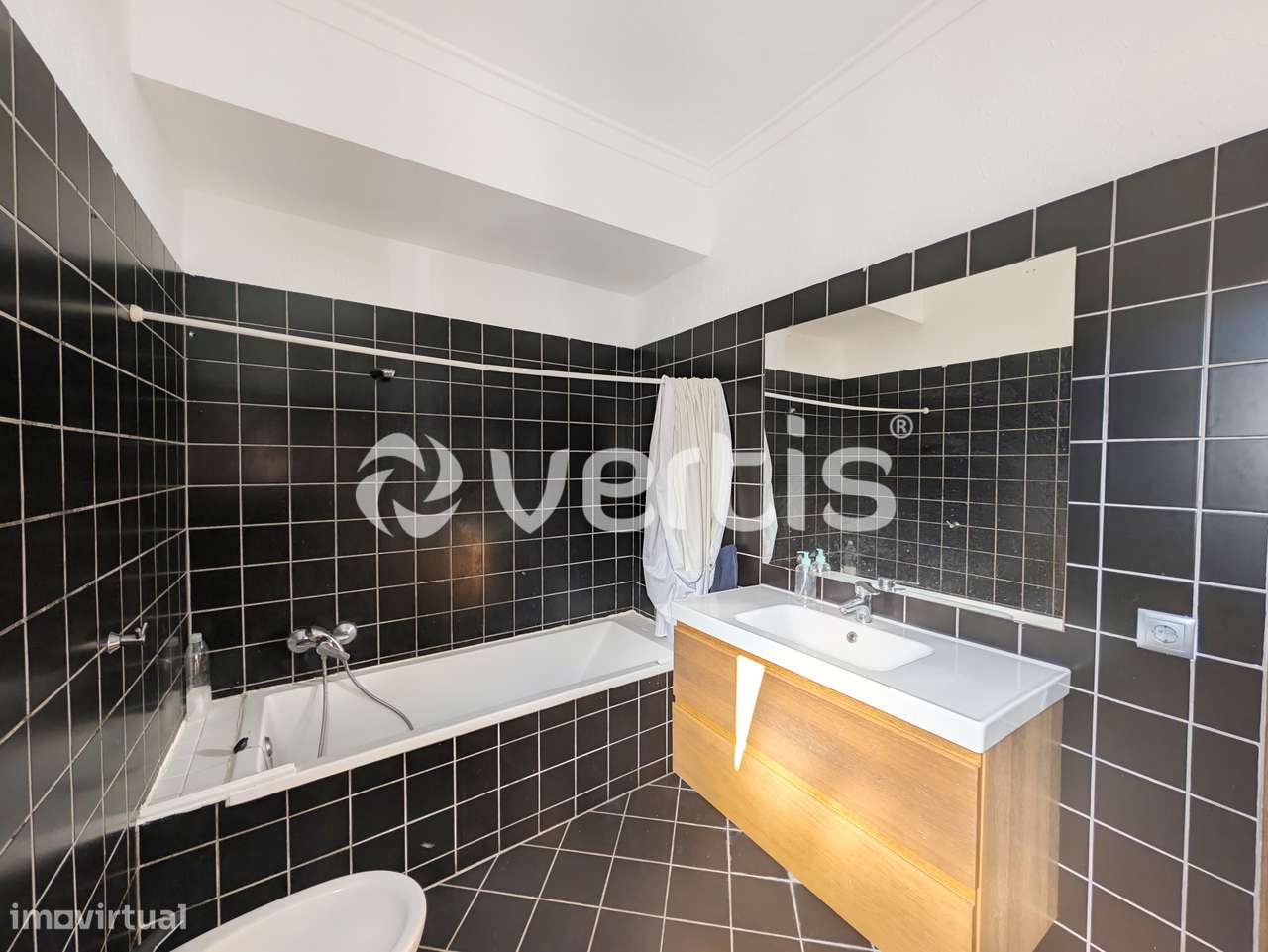 Apartamento T2 nas Paivas, Amora-12